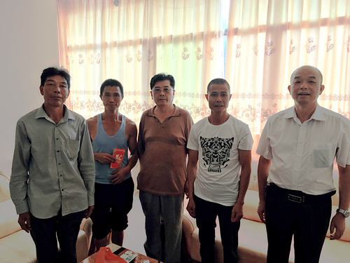 公司領導走訪慰問困難職工—鄭強.jpg
