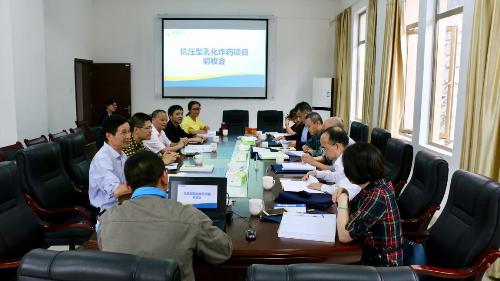 吳瑤：專家組對龍巖分公司“科技小巨人項目”進(jìn)行驗收.jpg