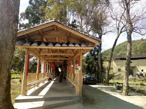 為村民修復(fù)山頂頭村中心涼亭_調(diào)整大小.jpg