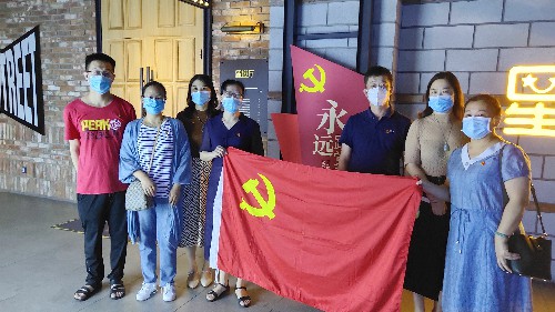 ?？剖∶?#65533;? 觀看愛國主義教育影片《長津湖》~1.jpg